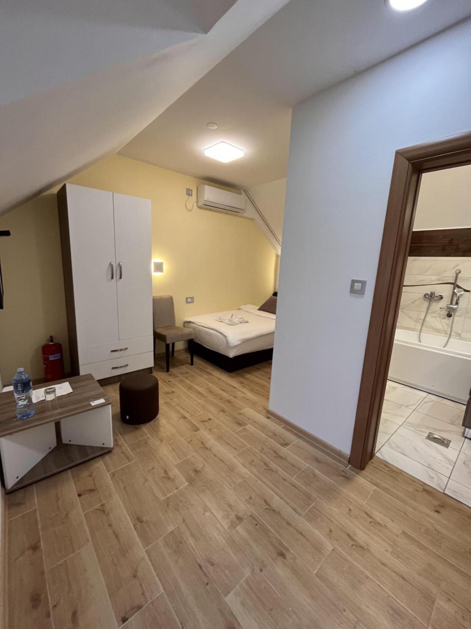 Kovač Residence Zrenjanin Eksteriør billede