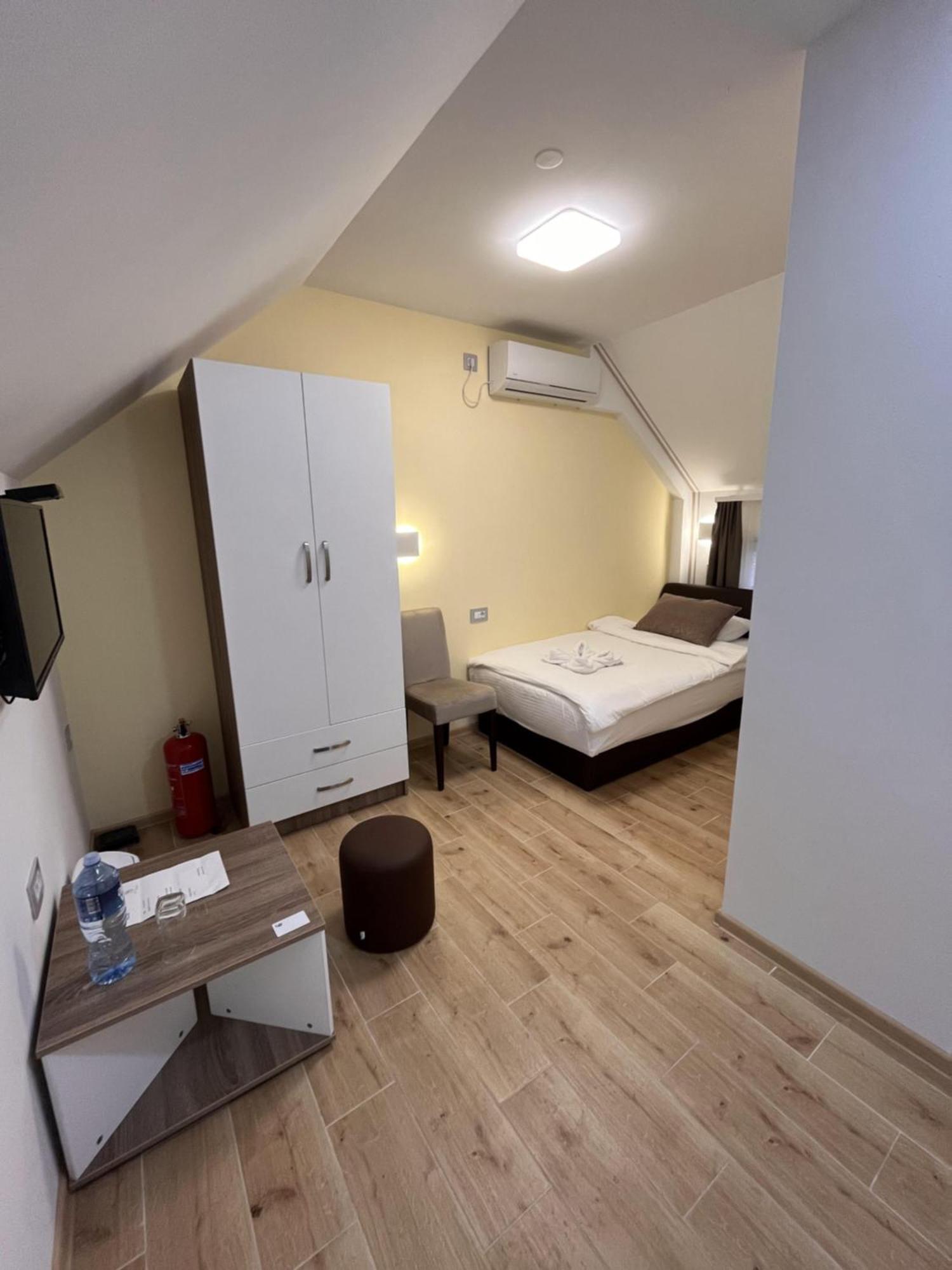 Kovač Residence Zrenjanin Eksteriør billede